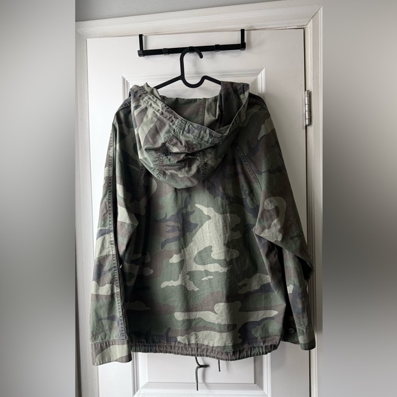 TNA Olive Green Camo Jacket - Picture 3 of 3